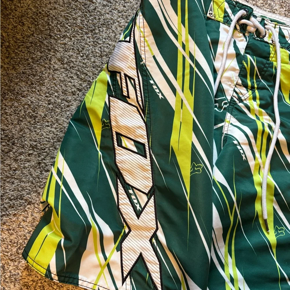 Fox Men's Dark and Light Green Board Shorts/Swim Trunks - Picture 7 of 7